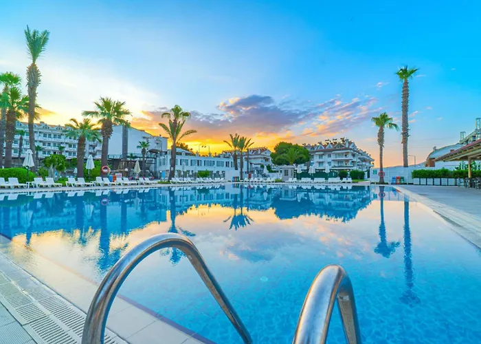 Club Pineta Ξενοδοχείο 4*