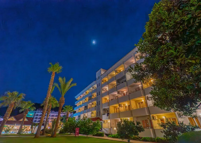 Club Pineta Μαρμαρίς