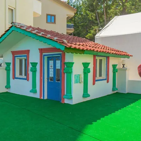 מלון Club Pineta 4*